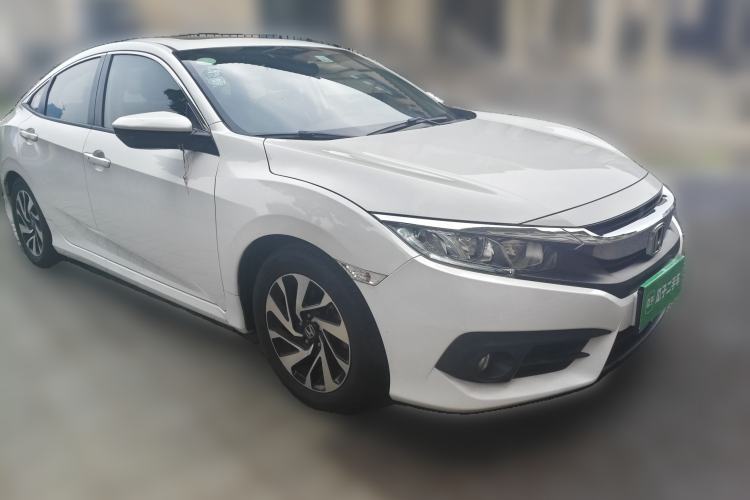 Used Honda Civic 2016 220TURBO CVT Luxury Edition Front Right 45 Deg