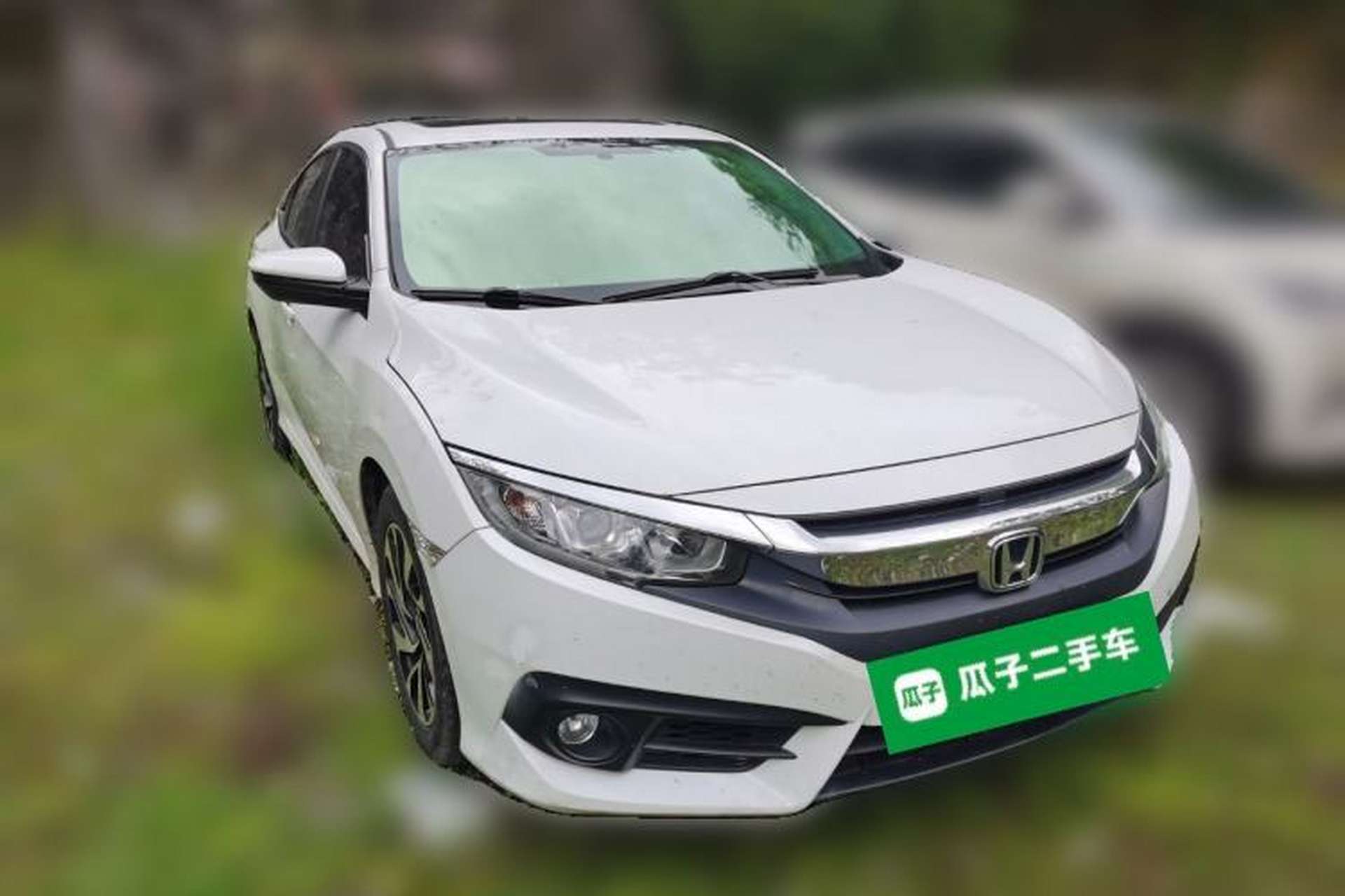 Used Honda Civic 2016 220TURBO CVT Luxury Edition Front Right 45 Deg