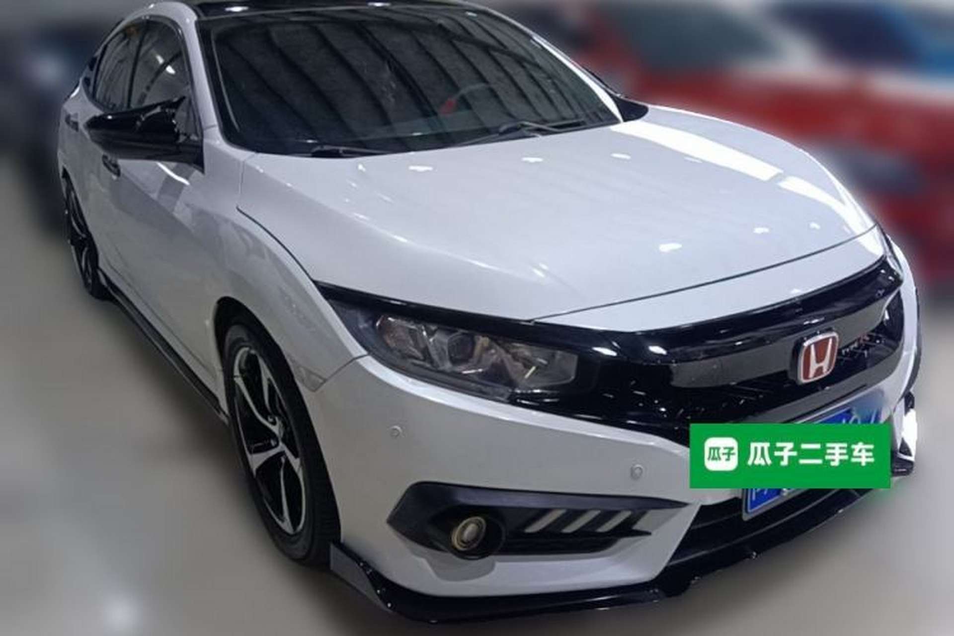 Used Honda Civic 2016 220TURBO Manual Luxury Edition Front Right 45 Deg