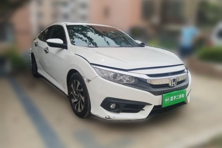 Used Honda Civic 2016 220TURBO Manual Luxury Edition Front Right 45 Deg