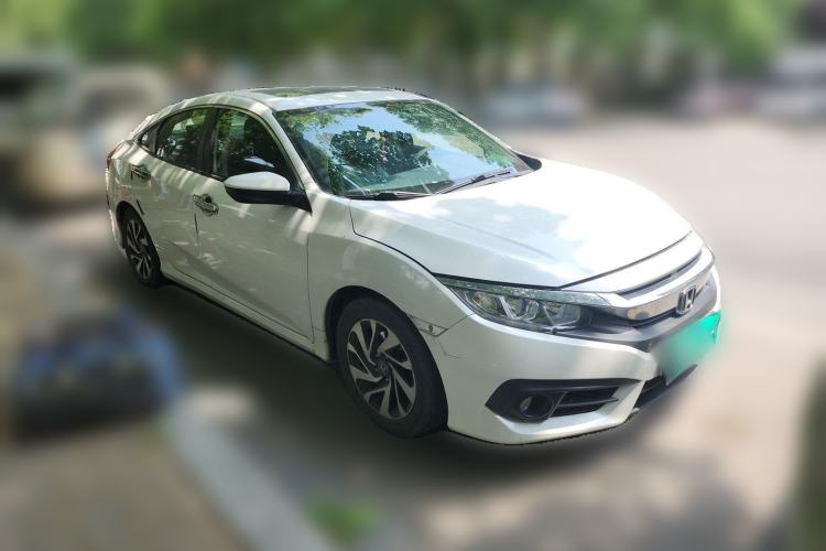 Used Honda Civic 2016 220TURBO CVT Luxury Edition Front Right 45 Deg