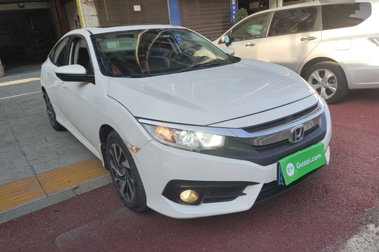 Used Honda Civic 2016 220TURBO CVT Luxury Edition Front Right 45 Deg