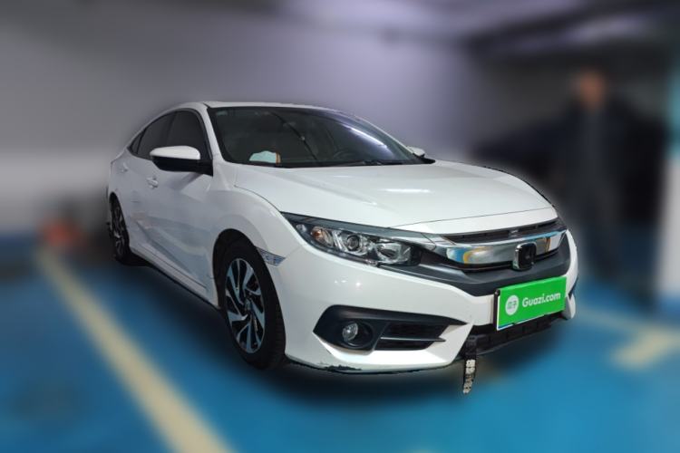 Used Honda Civic 2016 220TURBO CVT Luxury Edition Front Right 45 Deg
