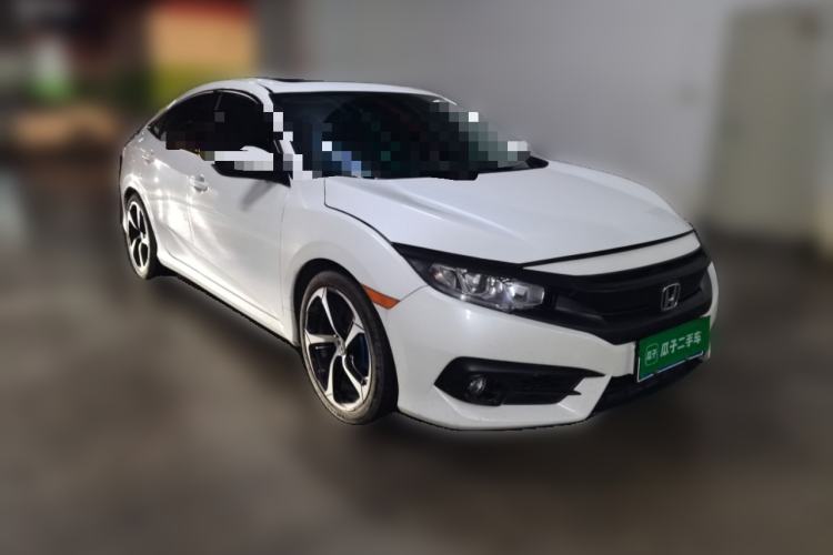 Used Honda Civic 2016 220TURBO CVT Luxury Edition Front Right 45 Deg