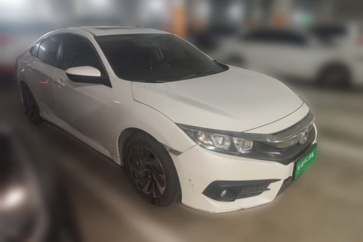 Used Honda Civic 2016 220TURBO CVT Luxury Edition Front Right 45 Deg