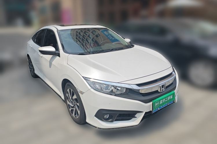 Used Honda Civic 2016 220TURBO CVT Luxury Edition Front Right 45 Deg