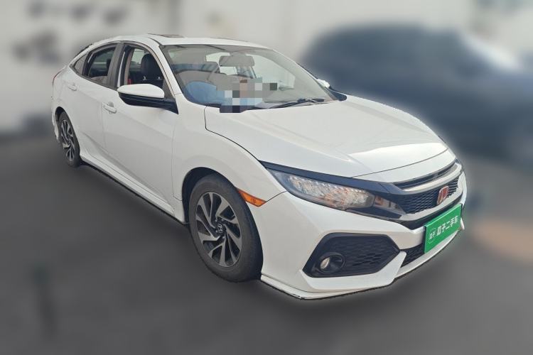 Used Honda Civic 2016 220TURBO CVT Luxury Edition Front Right 45 Deg