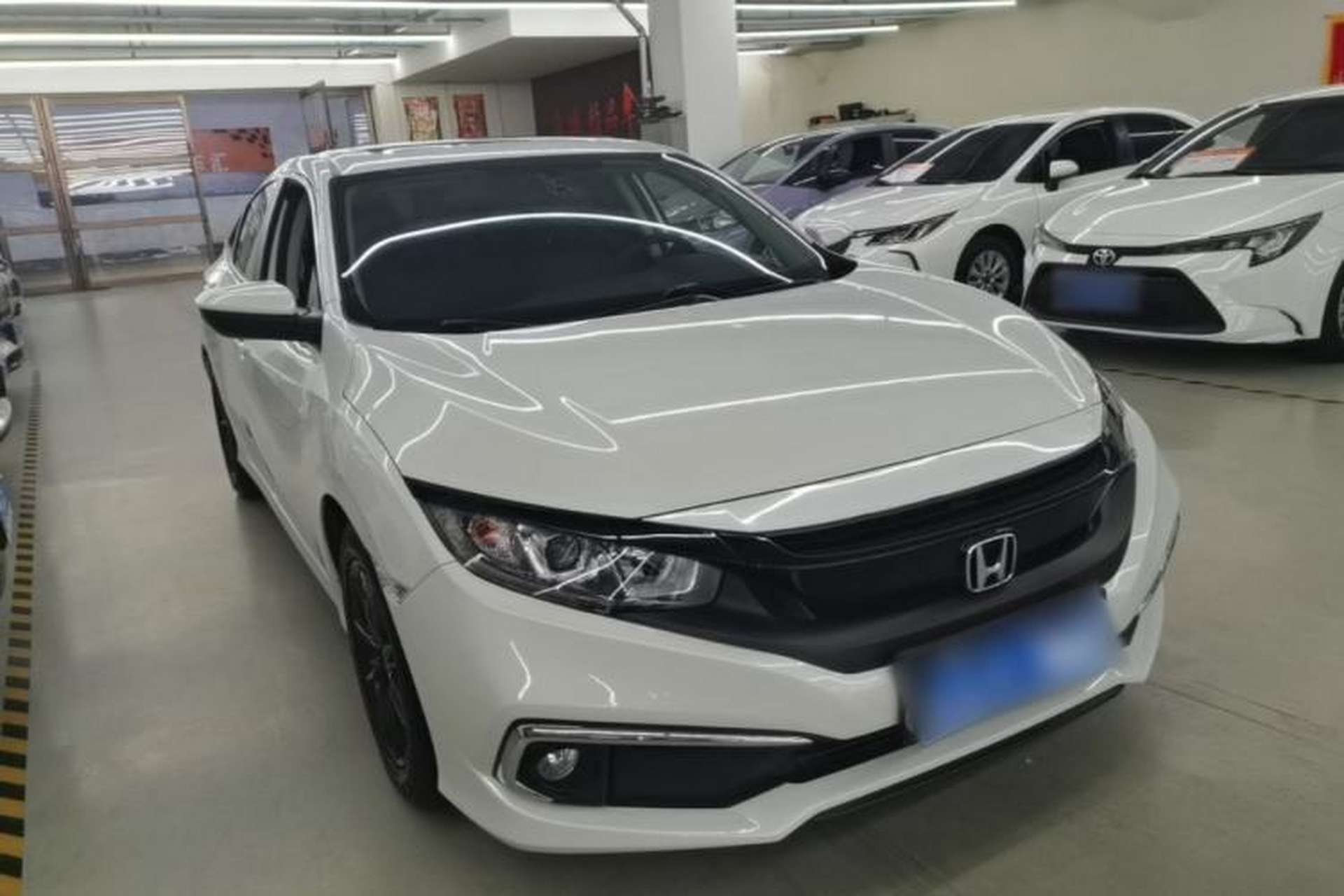 Used Honda Civic 2016 220TURBO CVT Prestige Edition Front Right 45 Deg