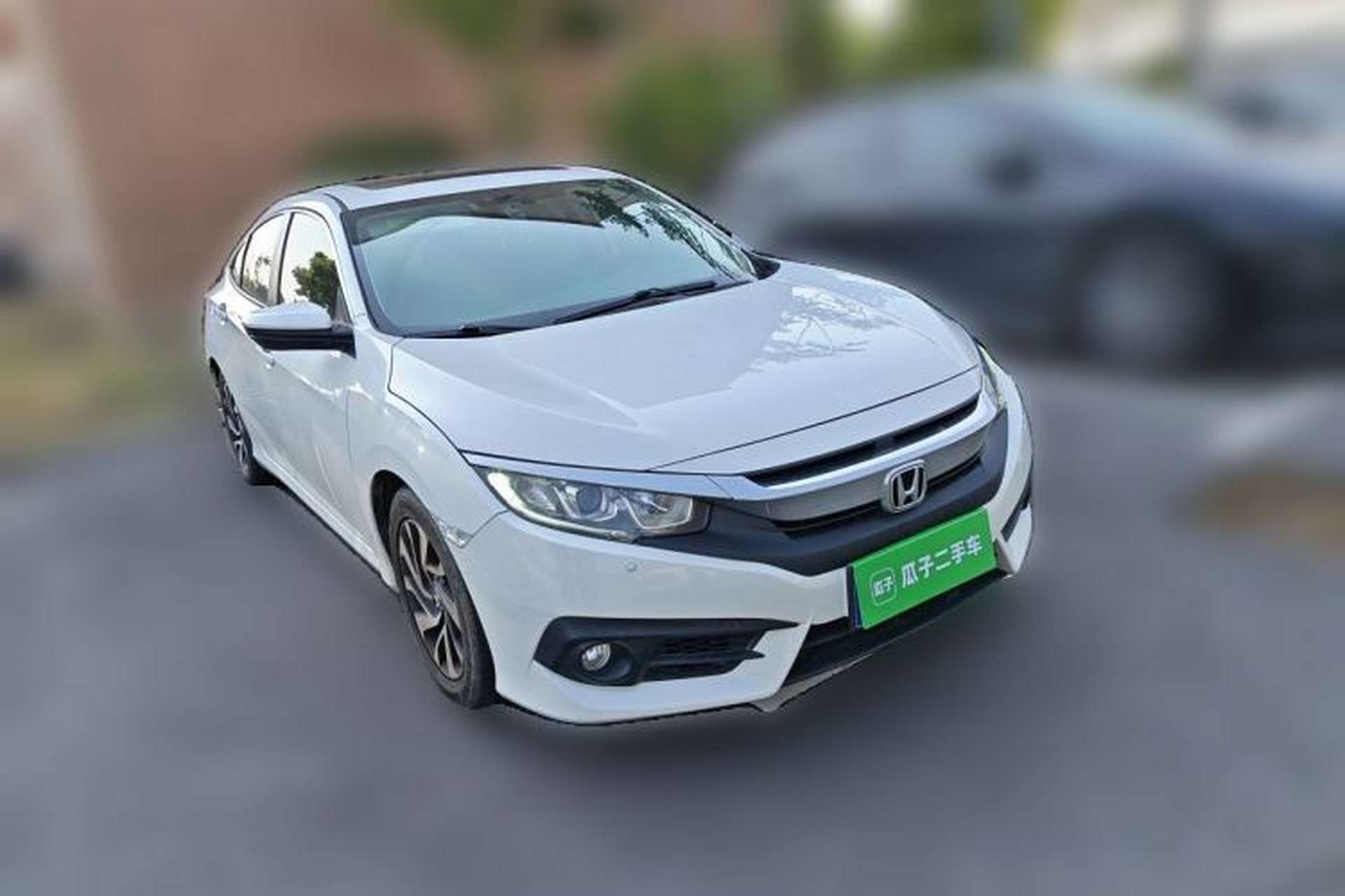 Used Honda Civic 2016 220TURBO CVT Luxury Edition Front Right 45 Deg