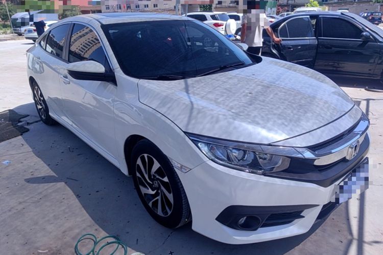 Used Honda Civic 2016 220TURBO CVT Luxury Edition Front Right 45 Deg