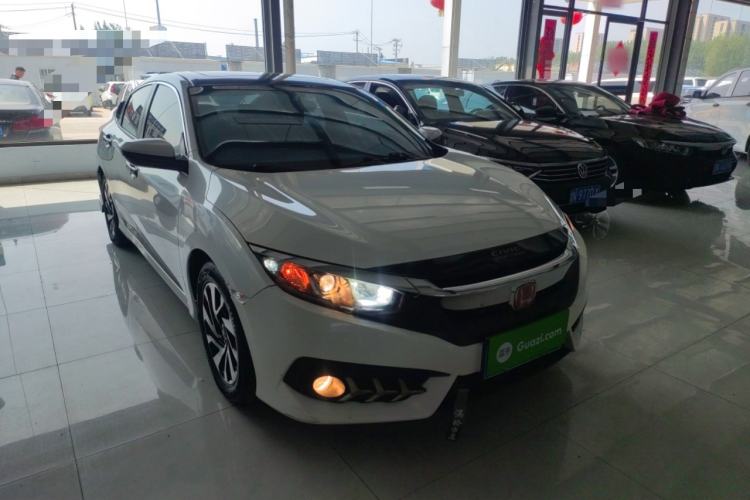 Used Honda Civic 2016 220TURBO CVT Luxury Edition Front Right 45 Deg