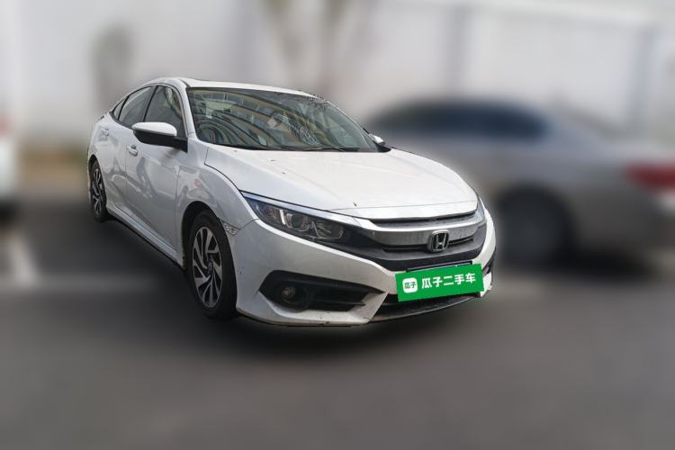 Used Honda Civic 2016 220TURBO CVT Luxury Edition Front Right 45 Deg