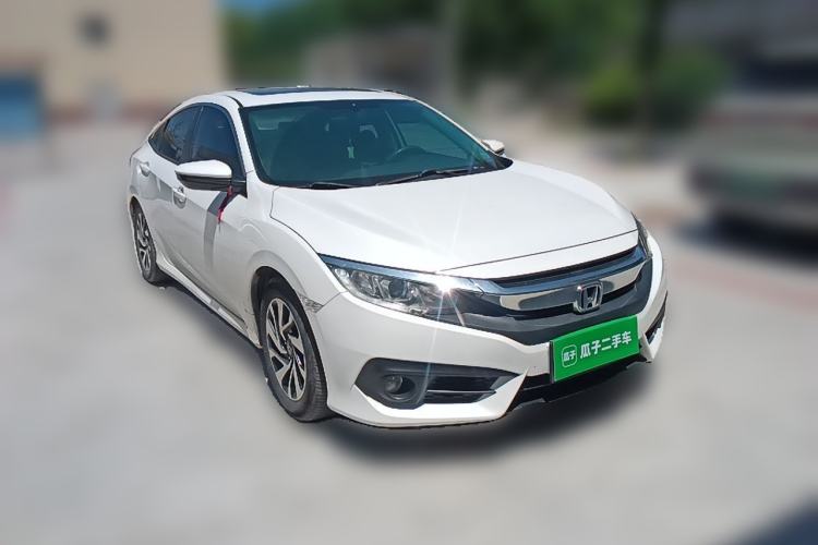 Used Honda Civic 2016 220TURBO CVT Luxury Edition Front Right 45 Deg