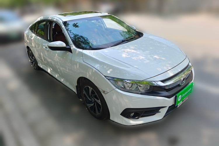 Used Honda Civic 2016 220TURBO CVT Luxury Edition Front Right 45 Deg