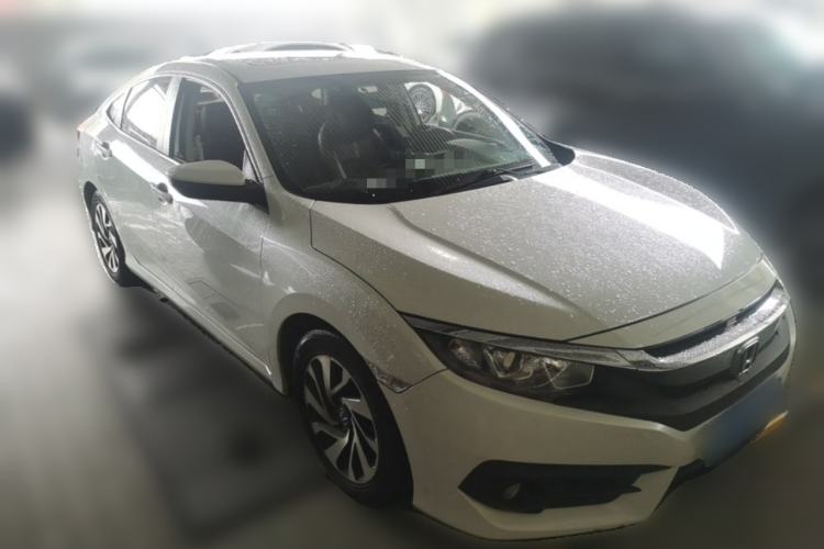 Used Honda Civic 2016 220TURBO CVT Luxury Edition Front Right 45 Deg