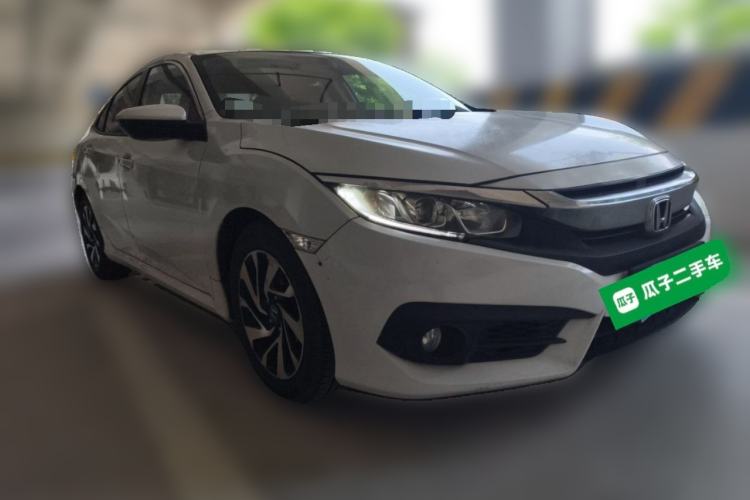 Used Honda Civic 2016 220TURBO CVT Luxury Edition Front Right 45 Deg