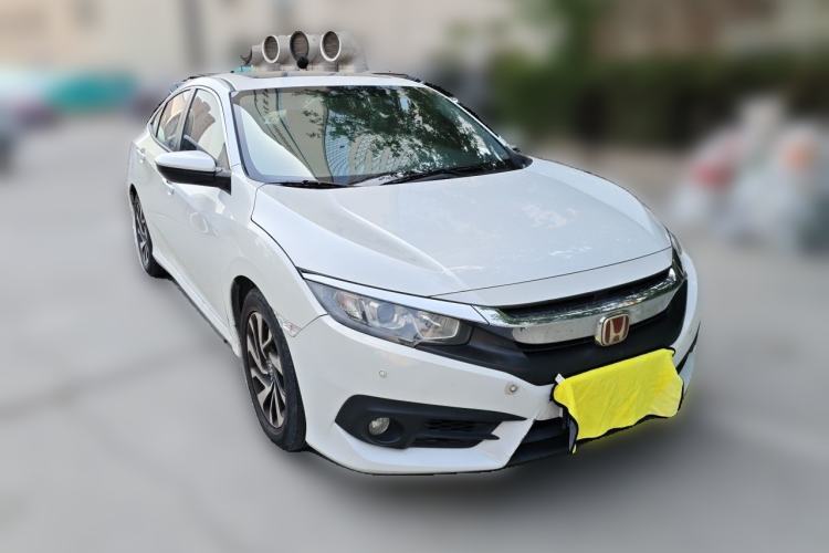 Used Honda Civic 2016 220TURBO CVT Luxury Edition Front Right 45 Deg