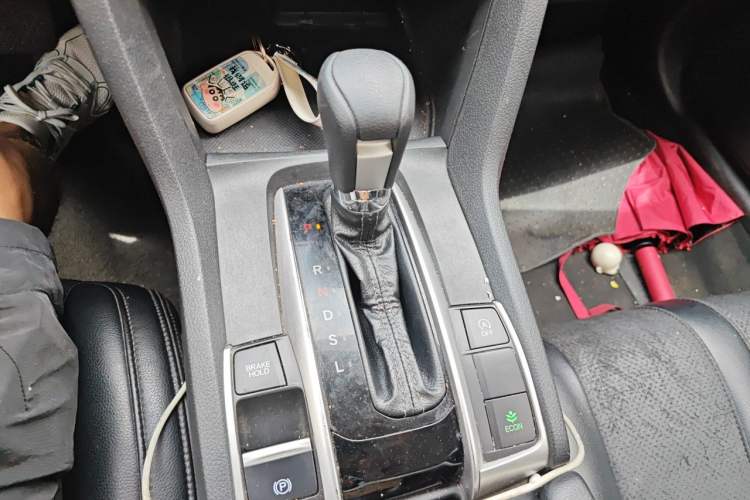 Used Honda Civic 2016 220TURBO CVT Luxury Edition Gear Lever
