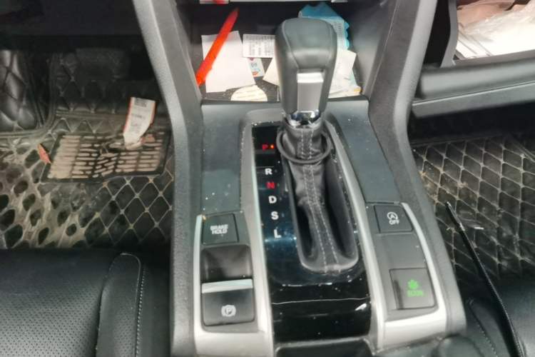 Used Honda Civic 2016 220TURBO CVT Prestige Edition Gear Lever