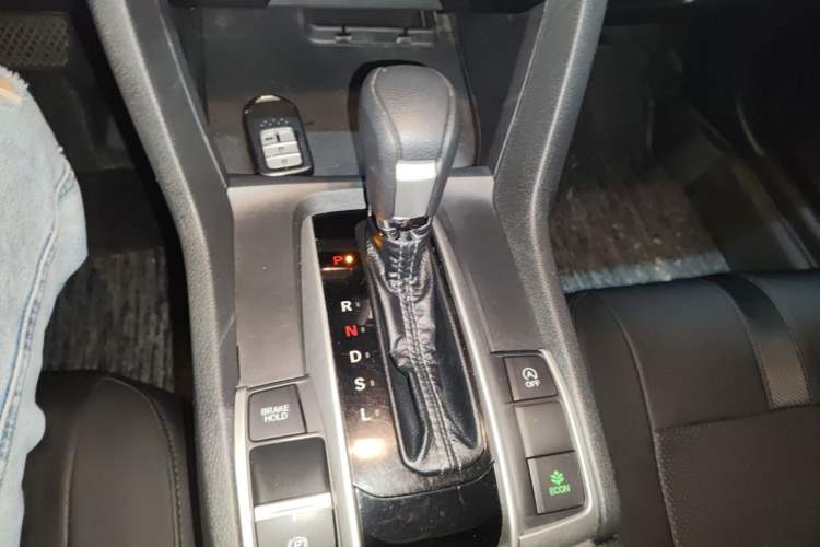 Used Honda Civic 2016 220TURBO CVT Luxury Edition Gear Lever