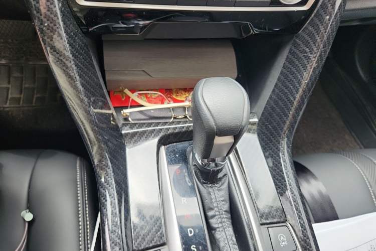 Used Honda Civic 2016 220TURBO CVT Luxury Edition Gear Lever