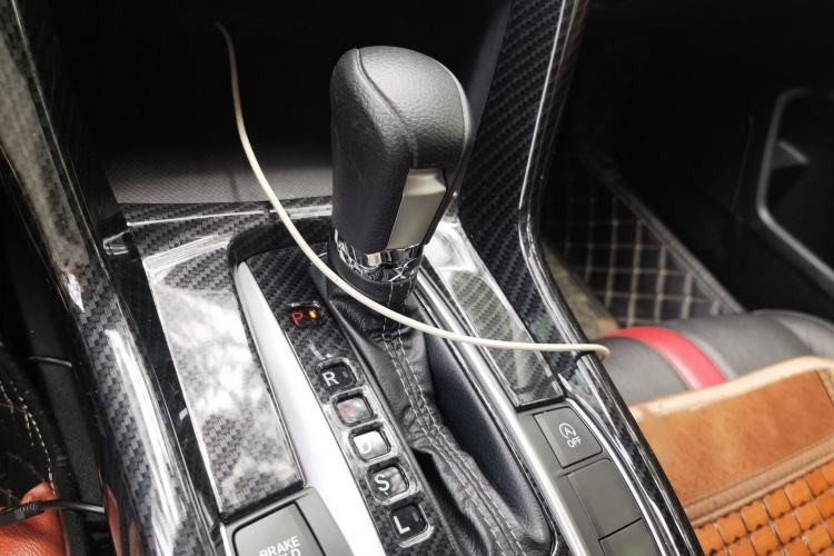 Used Honda Civic 2016 220TURBO CVT Luxury Edition Gear Lever