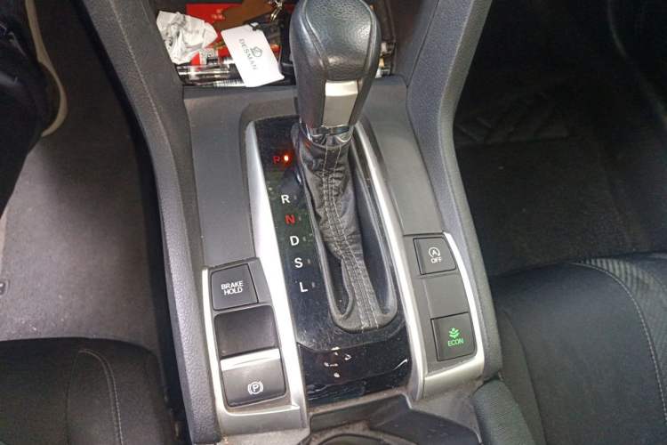 Used Honda Civic 2016 220TURBO CVT Luxury Edition Gear Lever