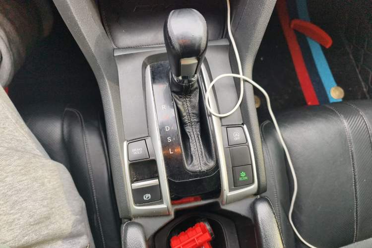 Used Honda Civic 2016 220TURBO CVT Prestige Edition Gear Lever