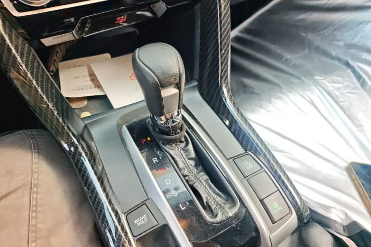 Used Honda Civic 2016 220TURBO CVT Luxury Edition Gear Lever