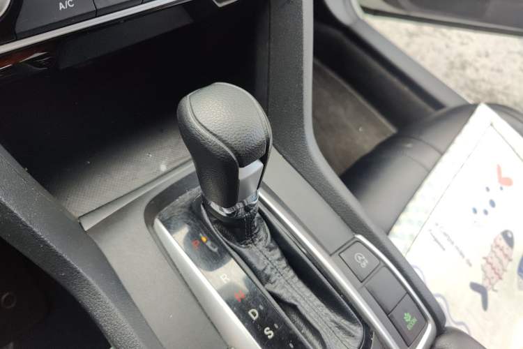Used Honda Civic 2016 180TURBO CVT Comfort Version Gear Lever