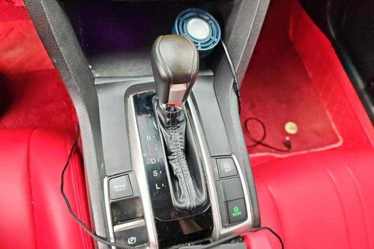 Used Honda Civic 2016 220TURBO CVT Luxury Edition Gear Lever