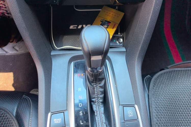 Used Honda Civic 2016 220TURBO CVT Luxury Edition Gear Lever