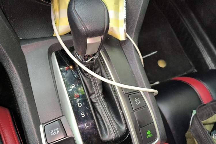 Used Honda Civic 2016 220TURBO CVT Luxury Edition Gear Lever