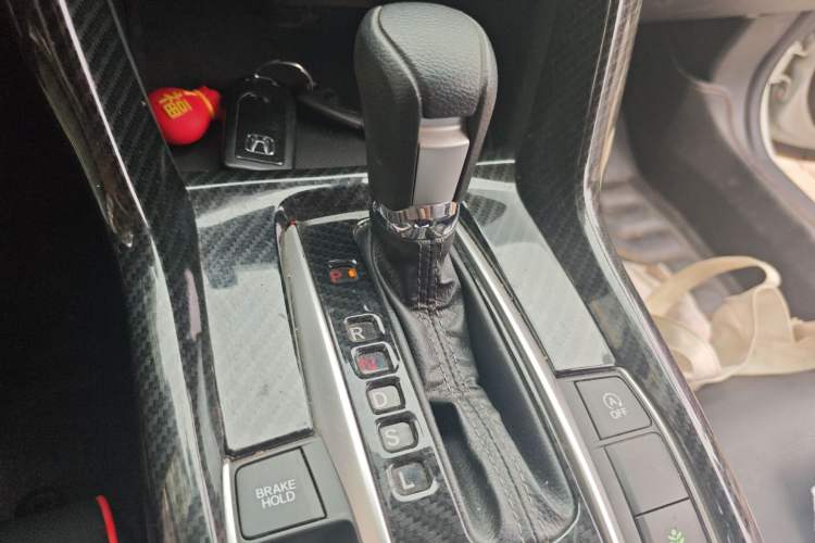 Used Honda Civic 2016 220TURBO CVT Luxury Edition Gear Lever