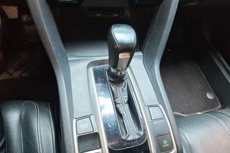 Used Honda Civic 2016 220TURBO CVT Prestige Edition Gear Lever