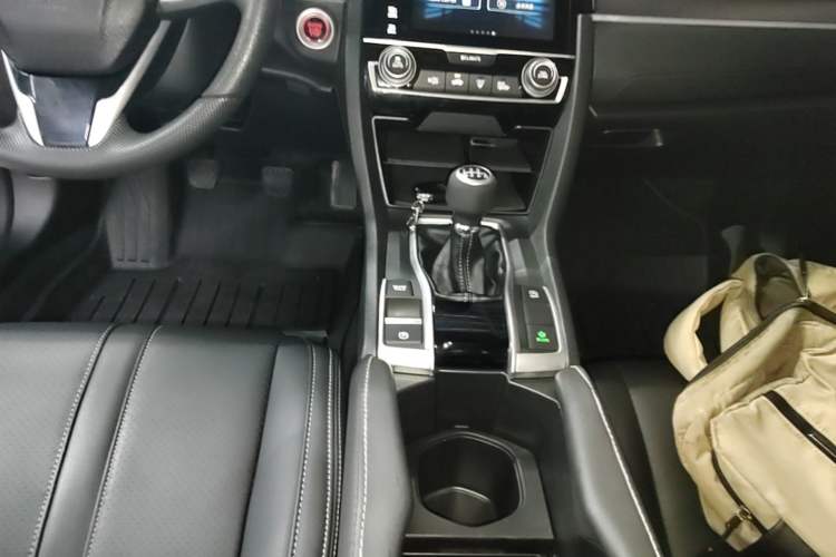 Used Honda Civic 2016 220TURBO Manual Luxury Edition Gear Lever