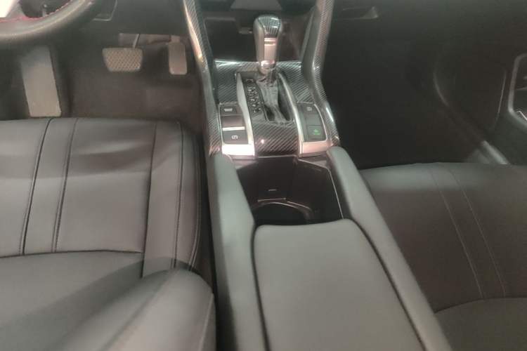 Used Honda Civic 2016 220TURBO CVT Luxury Edition Gear Lever