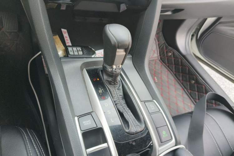 Used Honda Civic 2016 220TURBO CVT Luxury Edition Gear Lever