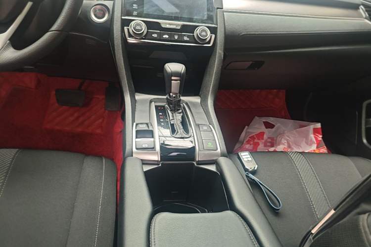Used Honda Civic 2016 220TURBO CVT Luxury Edition Gear Lever