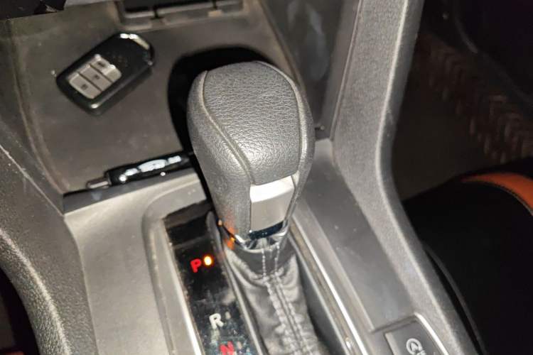 Used Honda Civic 2016 220TURBO CVT Luxury Edition Gear Lever