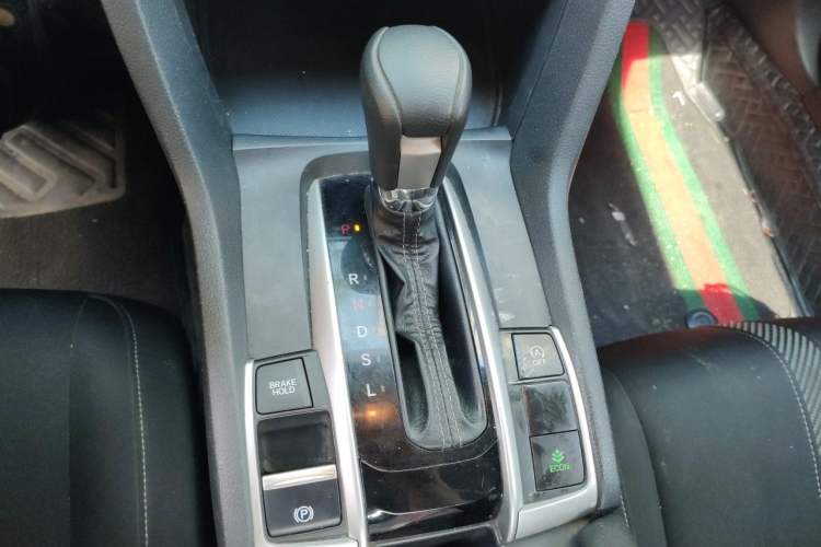 Used Honda Civic 2016 220TURBO CVT Luxury Edition Gear Lever