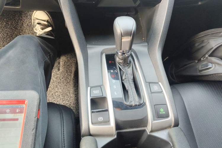 Used Honda Civic 2016 180TURBO CVT Comfort Version Gear Lever