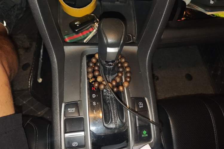 Used Honda Civic 2016 220TURBO CVT Luxury Edition Gear Lever