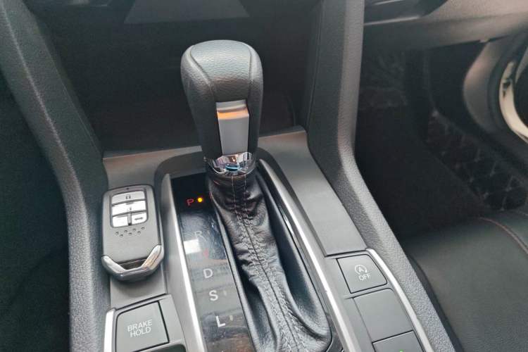 Used Honda Civic 2016 220TURBO CVT Luxury Edition Gear Lever