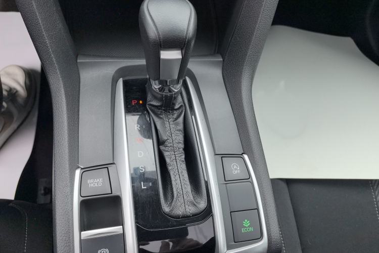 Used Honda Civic 2016 220TURBO CVT Luxury Edition Gear Lever