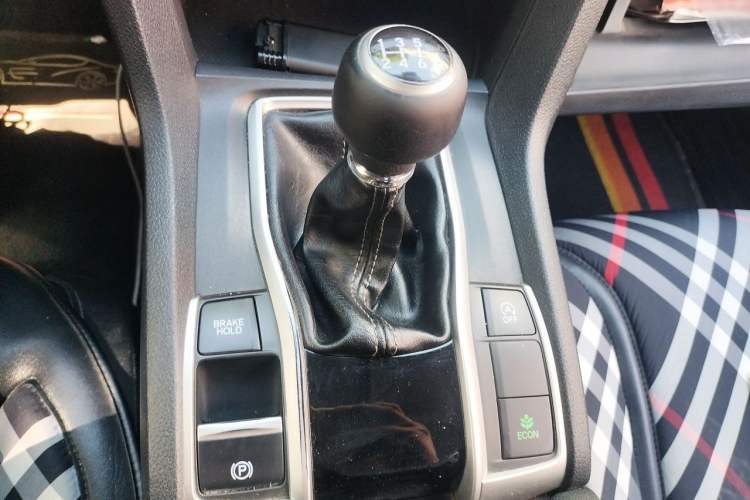 Used Honda Civic 2016 220TURBO Manual Luxury Edition Gear Lever
