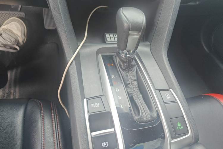 Used Honda Civic 2016 220TURBO CVT Luxury Edition Gear Lever