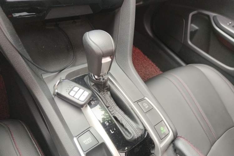 Used Honda Civic 2016 220TURBO CVT Luxury Edition Gear Lever