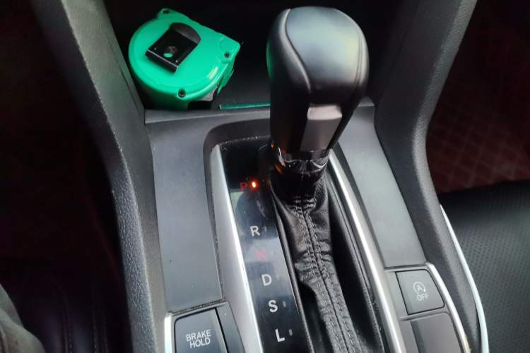Used Honda Civic 2016 220TURBO CVT Luxury Edition Gear Lever