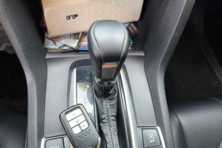 Used Honda Civic 2016 220TURBO CVT Luxury Edition Gear Lever